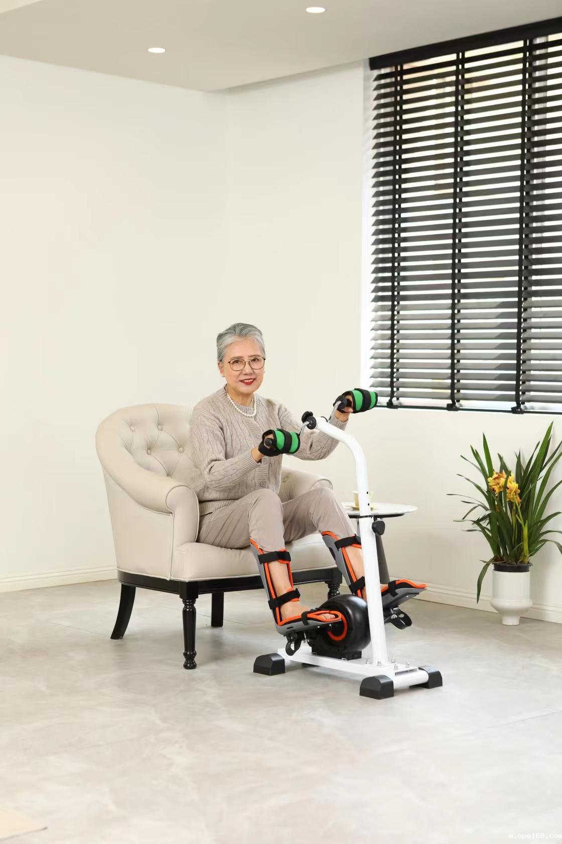 手摇电动脚踏车